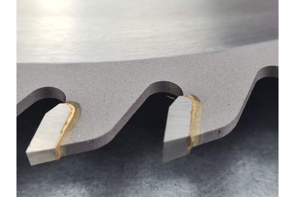 Пильный диск 220x30x2,8/1,8 Z=48 ATB 15° продольный/поперечный рез по древесине PROCUT 797.2203048