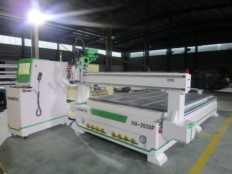 Фрезерно-гравировальный станок с ЧПУ WoodTec HA 2030 P — автоматическая смена инструмента и обработка листов целиком