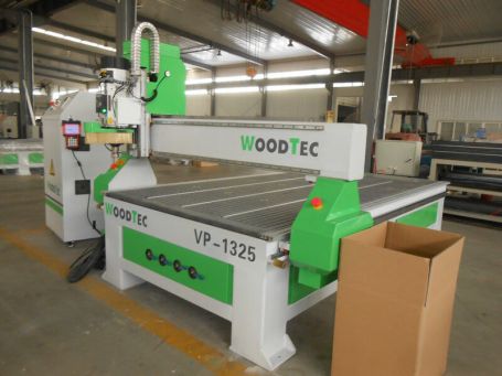 Фрезерно-гравировальный станок с ЧПУ WoodTec HP 1325 С