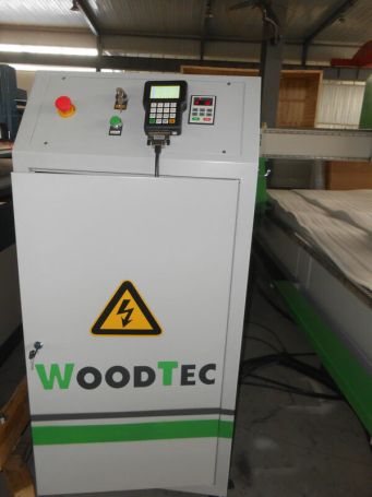 Фрезерный ЧПУ-станок WoodTec HR 1325 — фрезеровка тел вращения и сложных 3D-форм