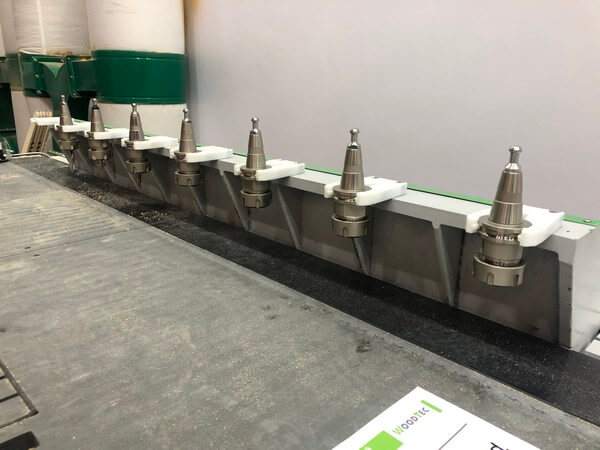 Фрезерно-гравировальный станок с ЧПУ WoodTec HA 2030 C