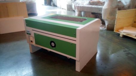 Лазерно-гравировальный станок с ЧПУ WoodTec WL 9060 M2 80W ECO