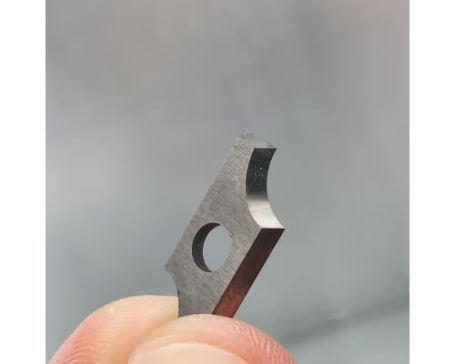 Нож твердосплавный радиусный R5 20x9x1.5 Tideway R520915