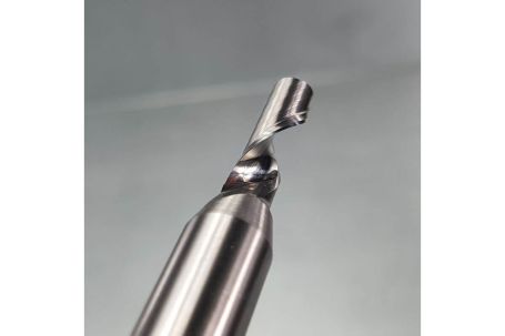 Фреза спиральная по алюминию Z1 D=5x17x60 S=8 Rotis 138.051760AL1-8 (L1-60 мм, L2-17 мм, D1-5 мм, D2-8 мм)